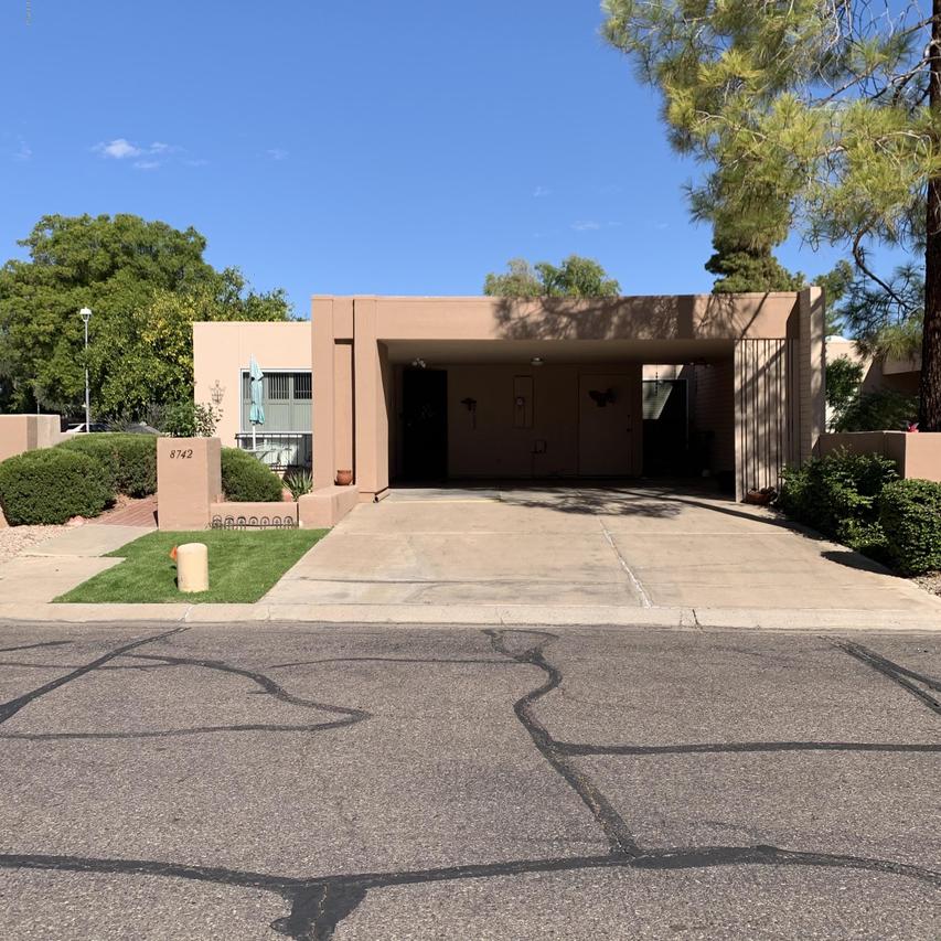 8742 E Via De Encanto, Scottsdale, AZ 85258