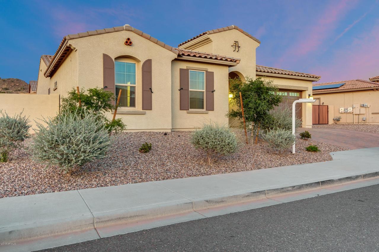 10128 W Spur Dr., Peoria, AZ 85383