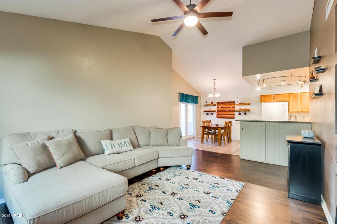 10237 N 66th Ln., Glendale, AZ 85302