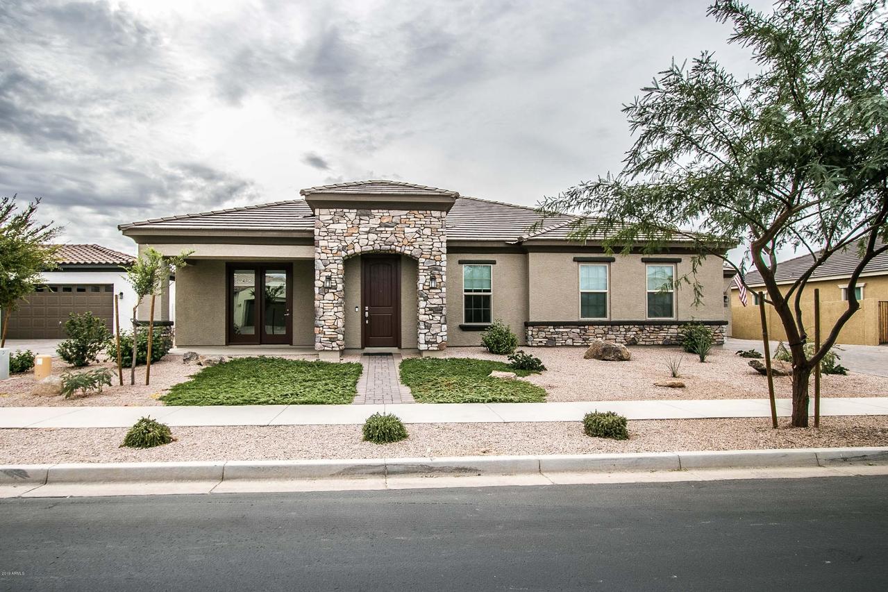 22361 E Sentiero Dr., Queen Creek, AZ 85142