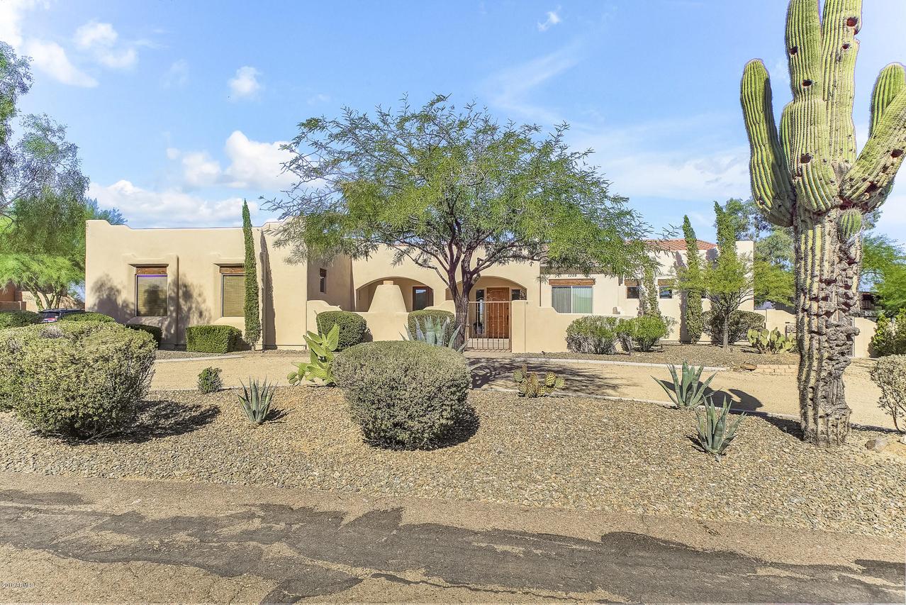 1328 E Coyote Wash Dr., Phoenix, AZ 85085