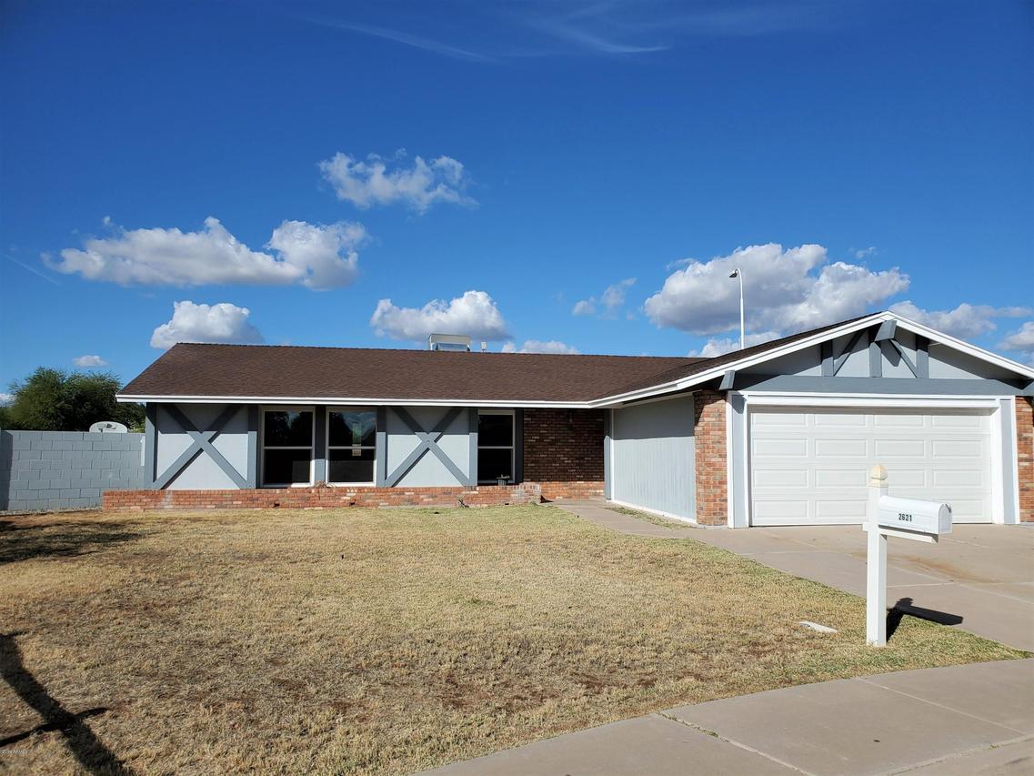 2621 E Commonwealth Cir., Chandler, AZ 85225