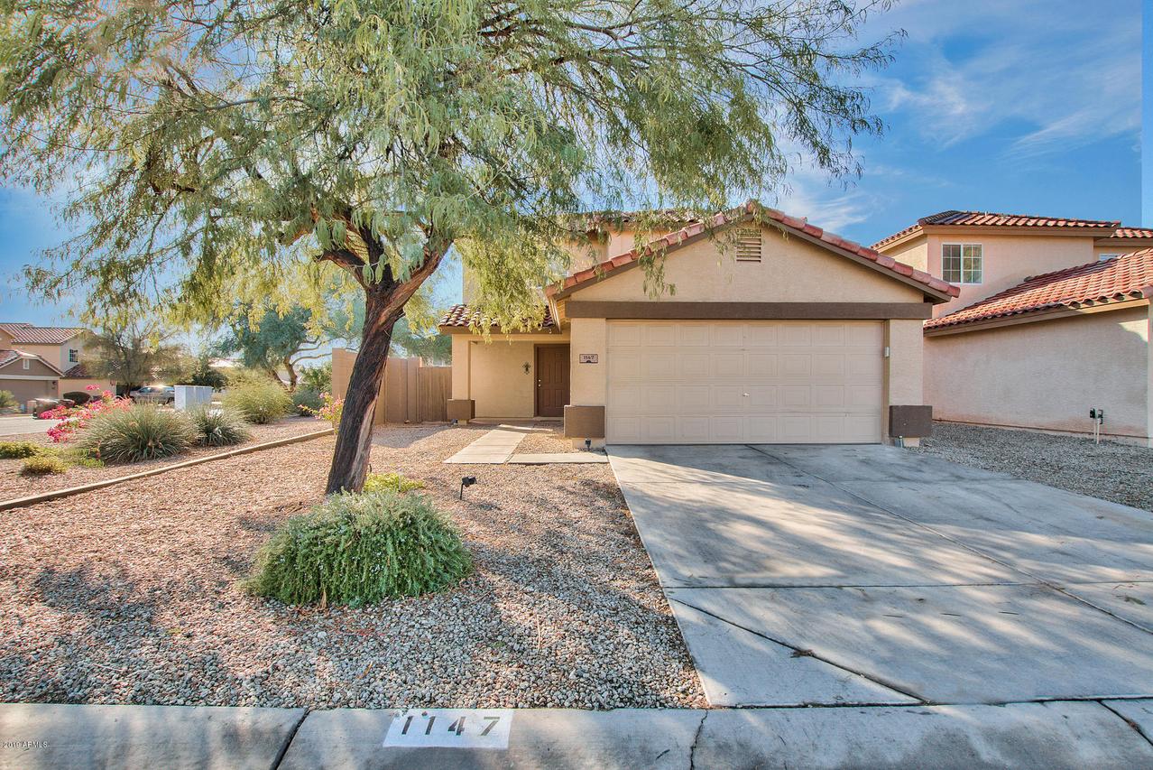 1147 E Rolls Rd., San Tan Valley, AZ 85143