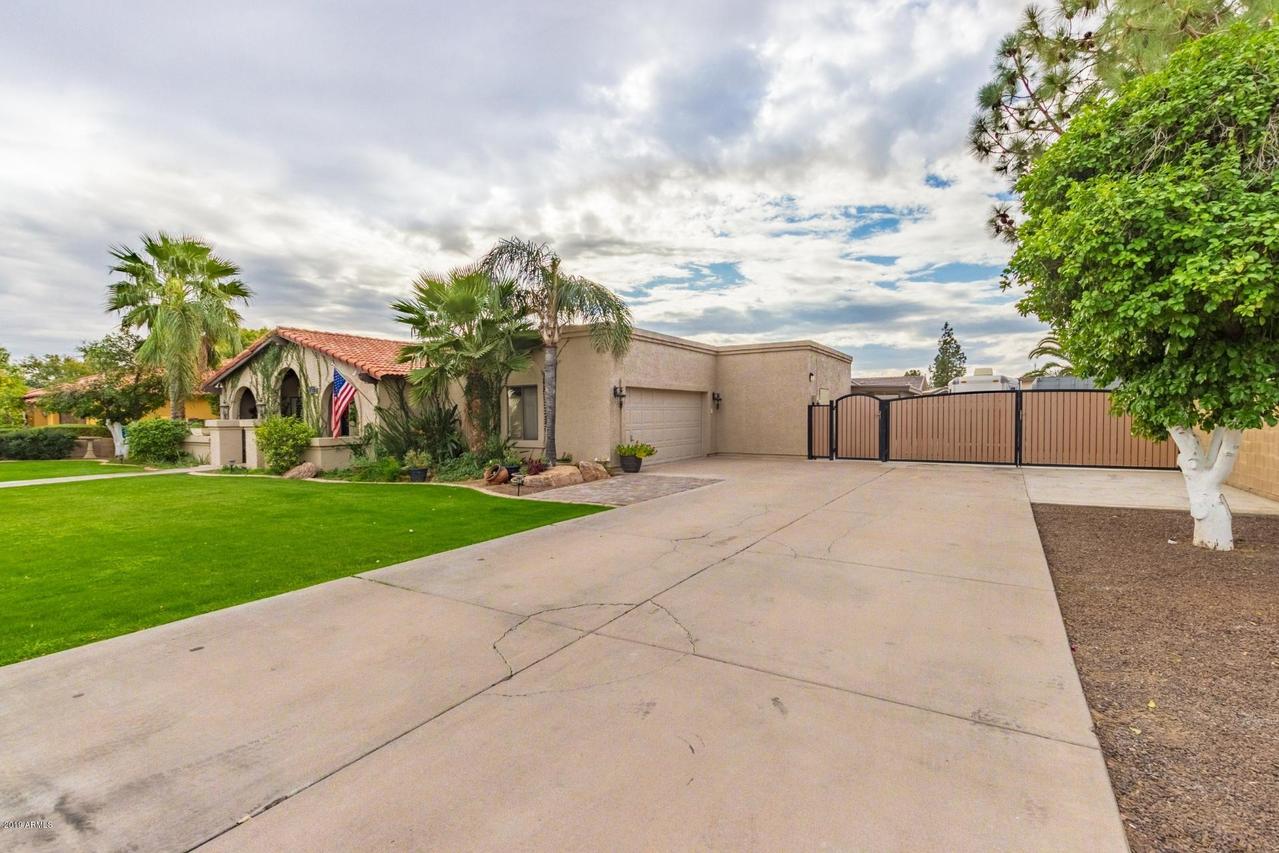 3217 E Elmwood St., Mesa, AZ 85213