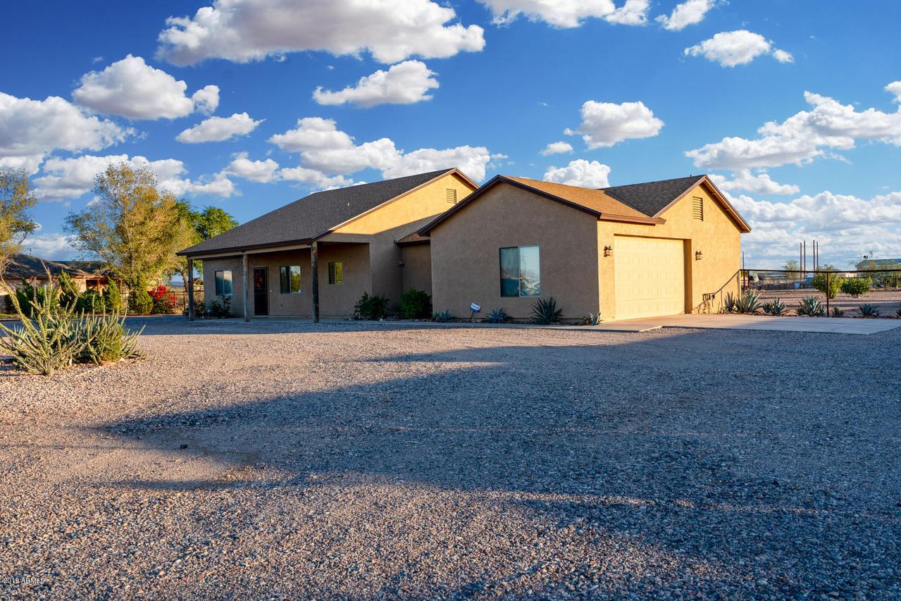 10593 E American Pride Dr., San Tan Valley, AZ 85143