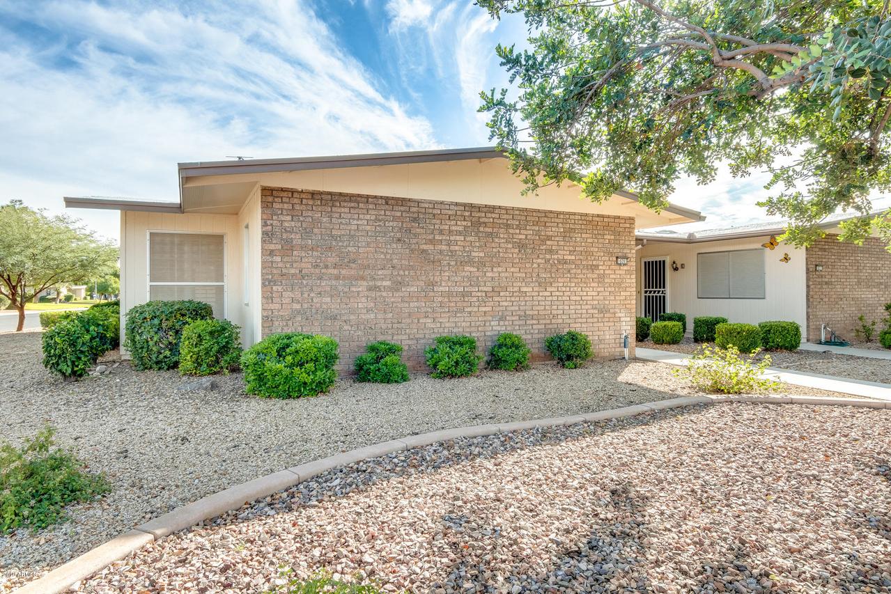 10203 W Ocotillo Dr., Sun City, AZ 85373