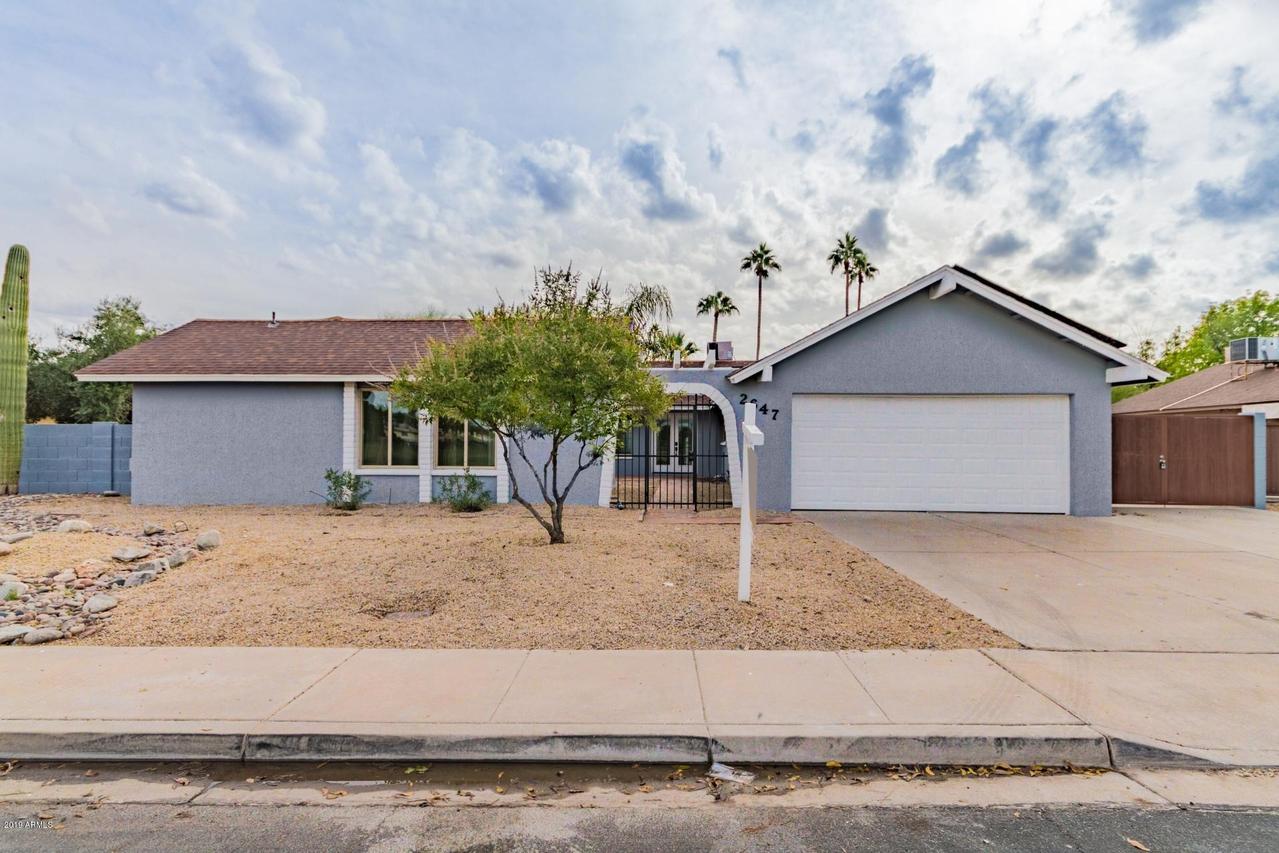 2647 S Stewart, Mesa, AZ 85202