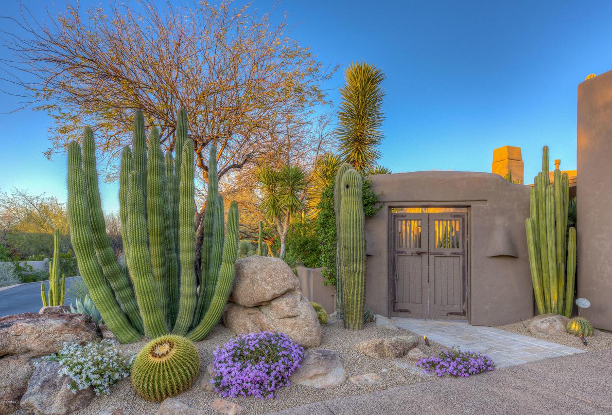 7538 E Club Villa Cir., Scottsdale, AZ 85266