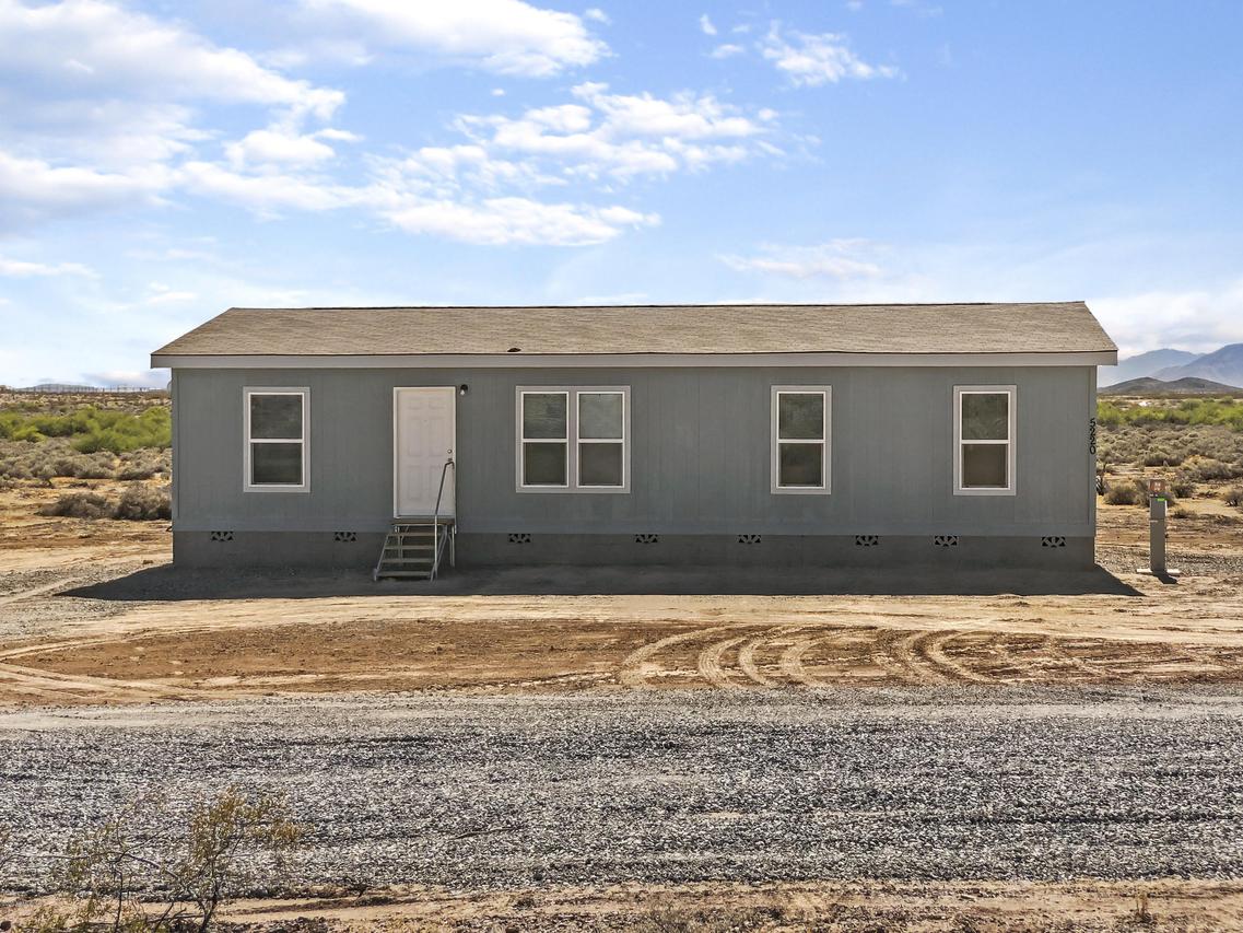5220 S 356th Ln., Tonopah, AZ 85354