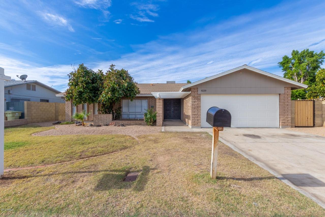 8220 N 49th Ave., Glendale, AZ 85302