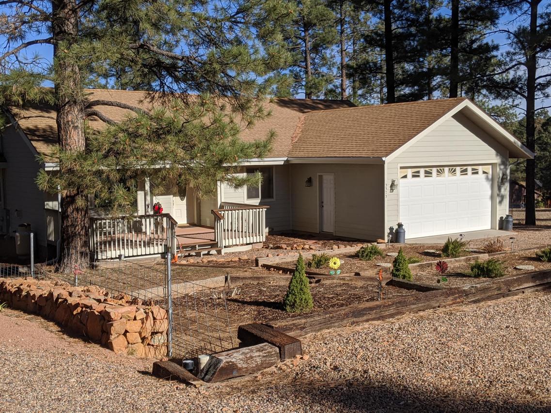 3373 Pine Cone Dr., Overgaard, AZ 85933