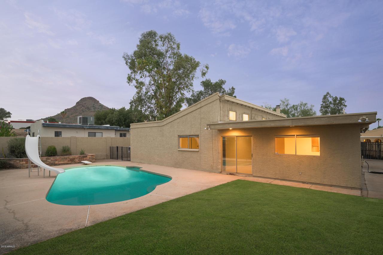 2039 E Janice Way, Phoenix, AZ 85022