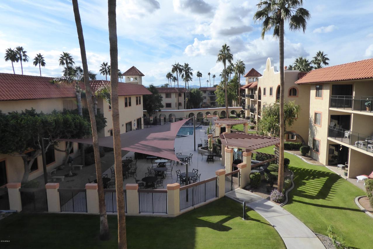 10330 W Thunderbird Blvd. #C302, Sun City, AZ 85351