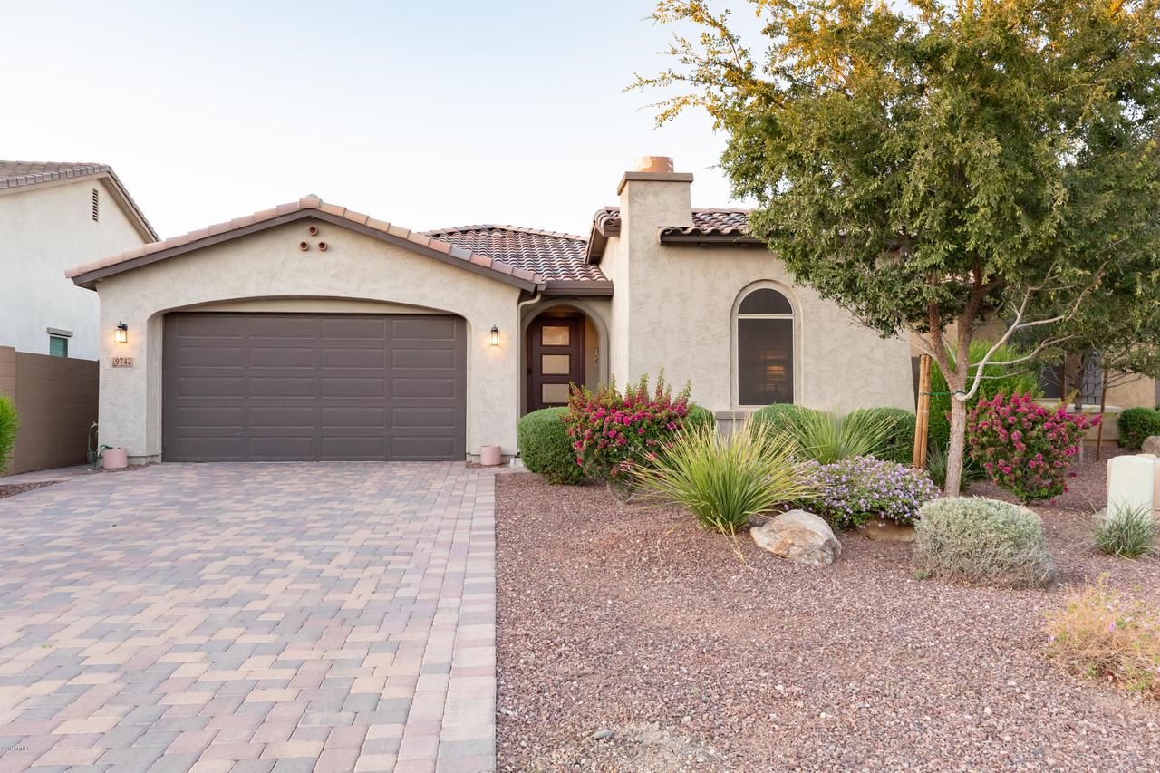 9742 W Sands Dr., Peoria, AZ 85383