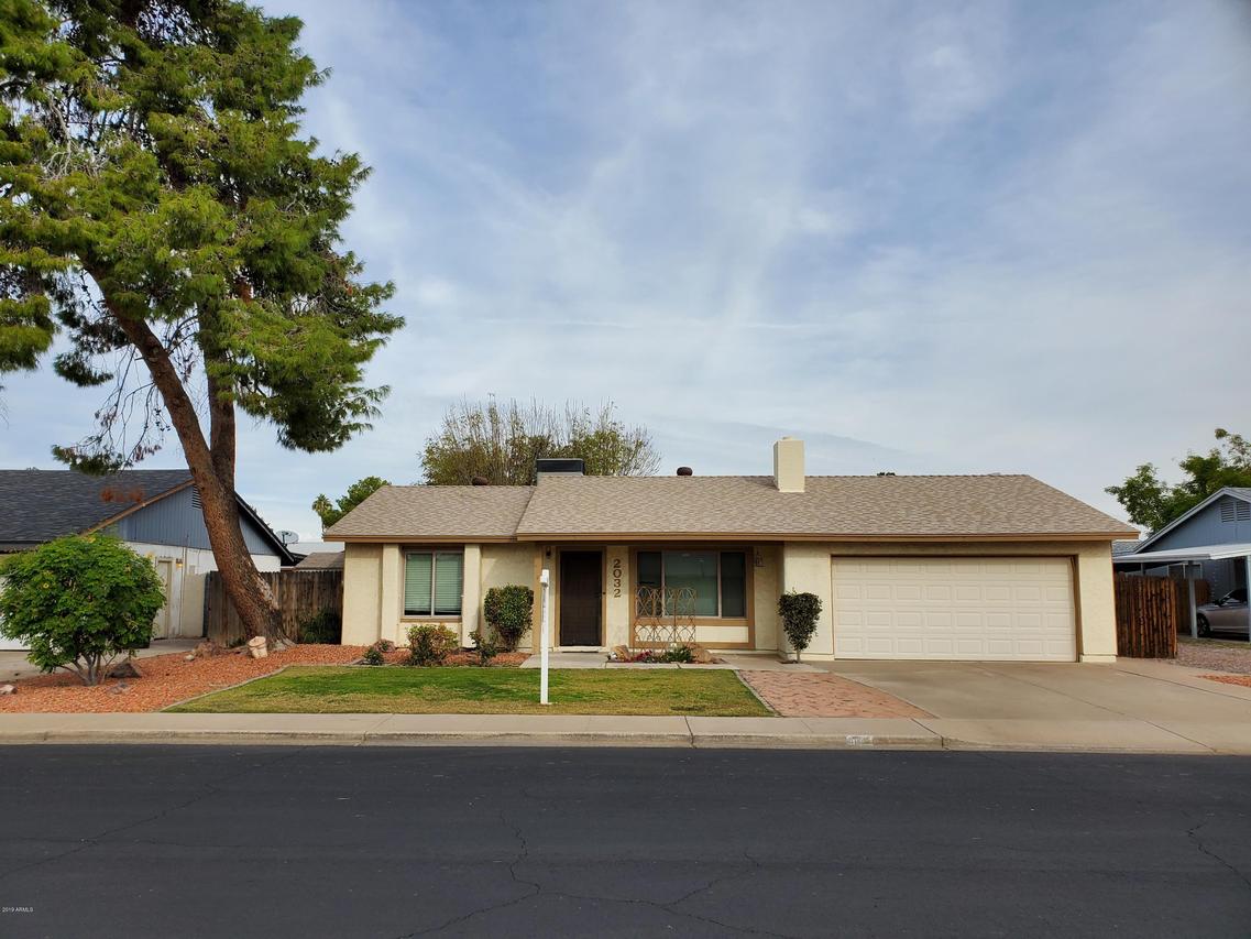 2032 W Posada Cir., Mesa, AZ 85202