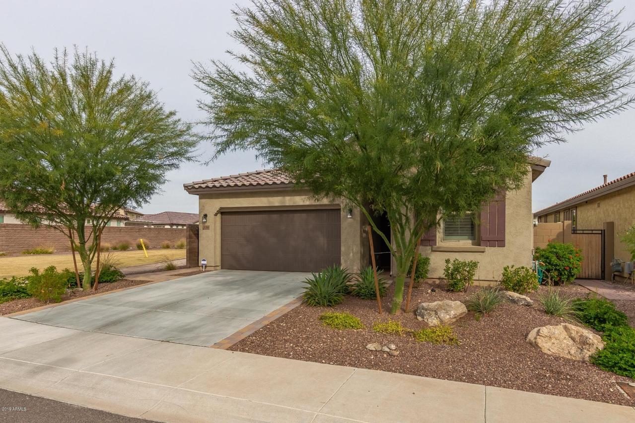 10168 W Los Gatos Dr., Peoria, AZ 85383
