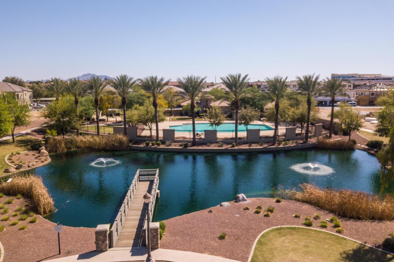 2726 S Equestrian Dr. #101, Gilbert, AZ 85295