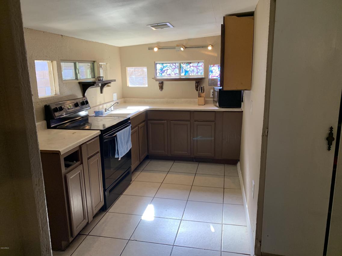 5235 S 3rd St., Phoenix, AZ 85040