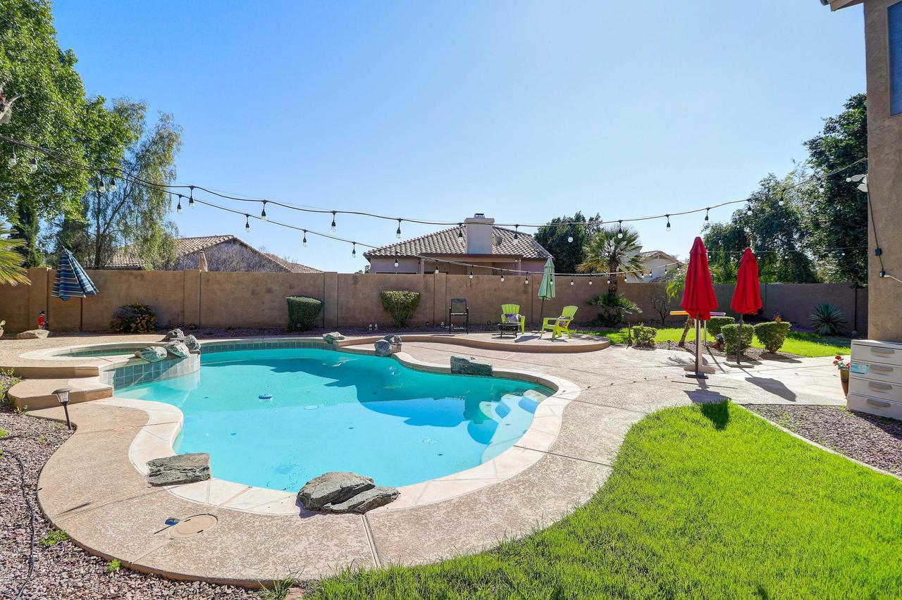 21925 N 70th Ave., Glendale, AZ 85310