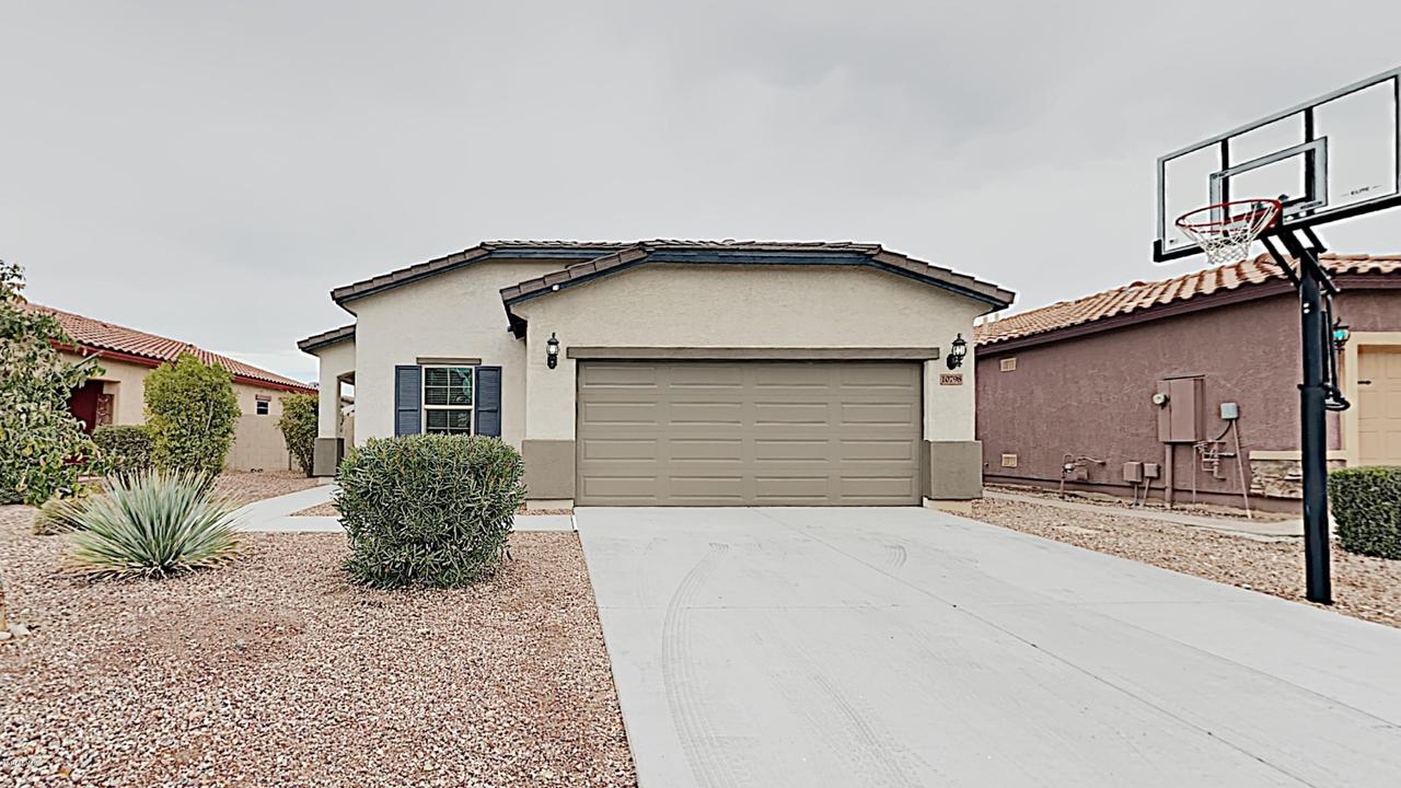 10798 W Saddlehorn Rd., Peoria, AZ 85383