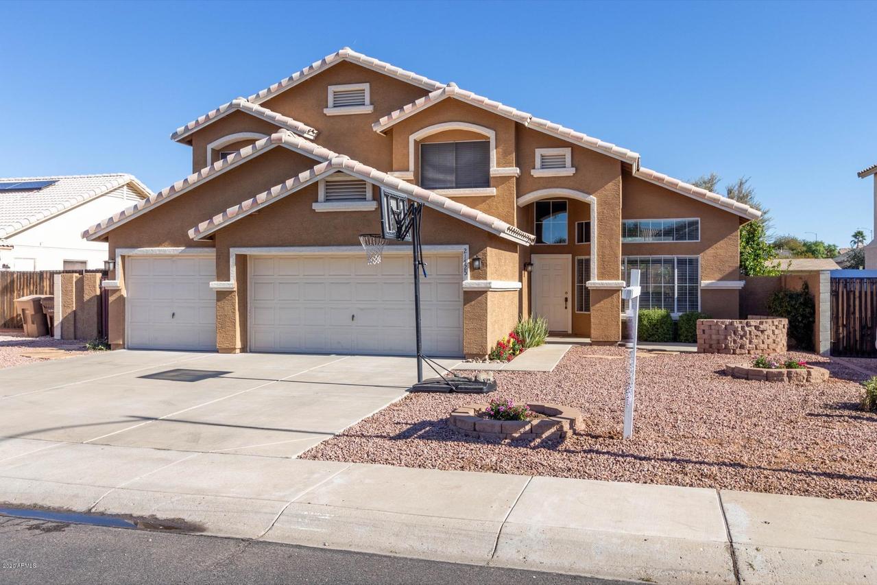 21525 N 107th Dr., Sun City, AZ 85373