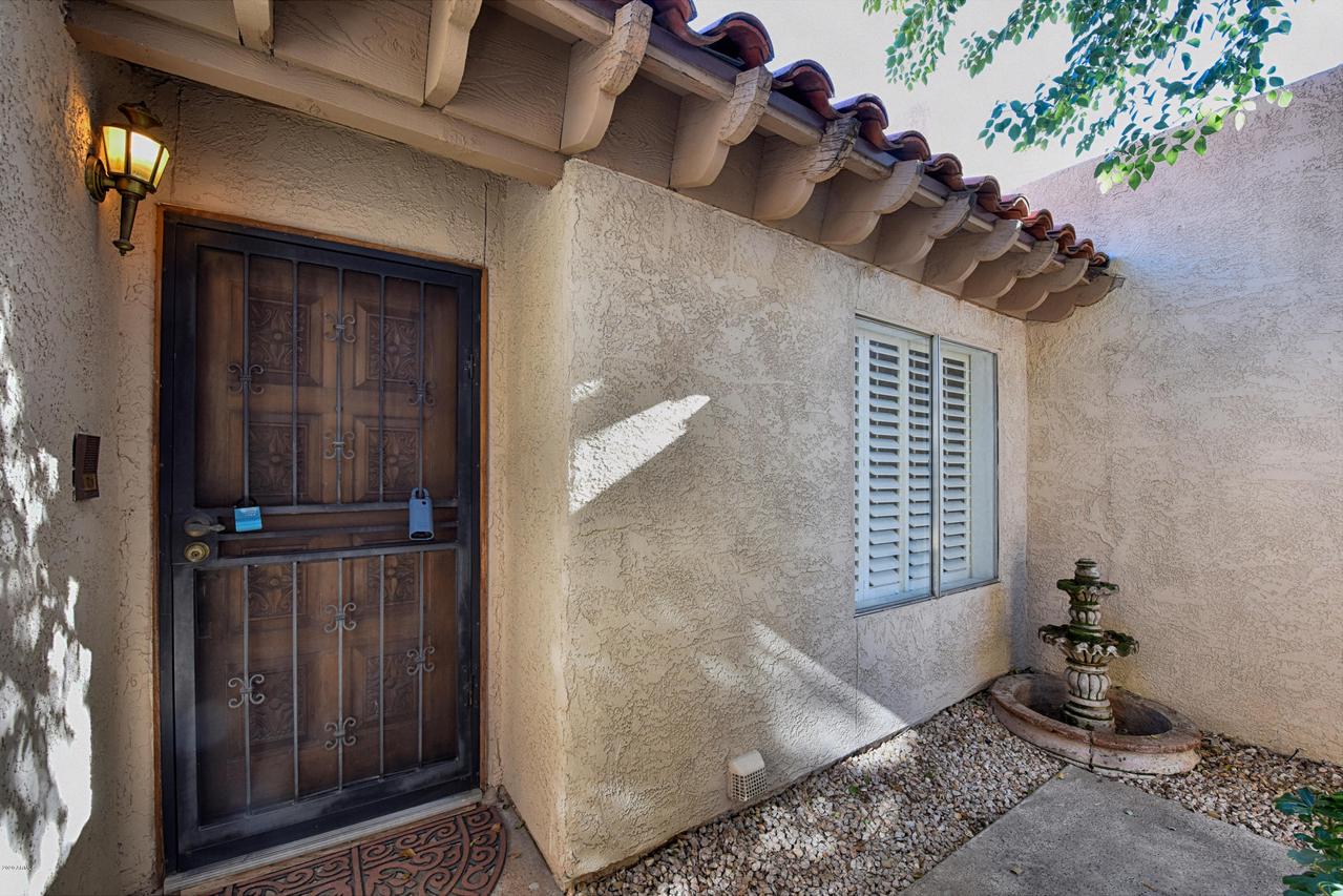 11621 N 40th Way, Phoenix, AZ 85028