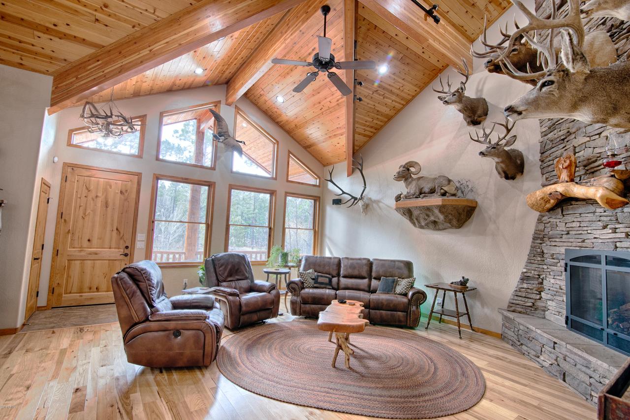 702 Flag Hollow Rd., Lakeside, AZ 85929