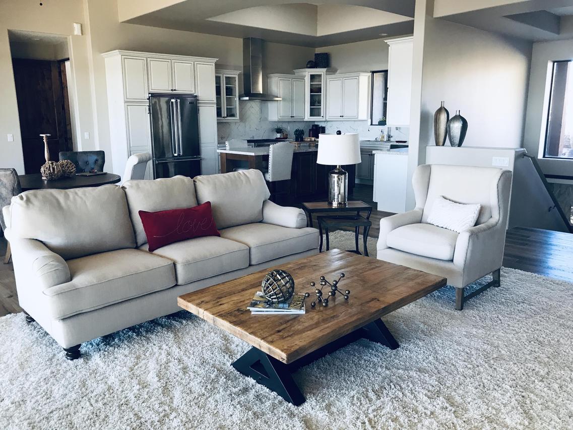 3231 W Dolores Rd., Phoenix, AZ 85086