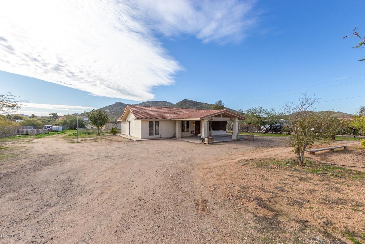 1721 W Maddock Rd., Phoenix, AZ 85086