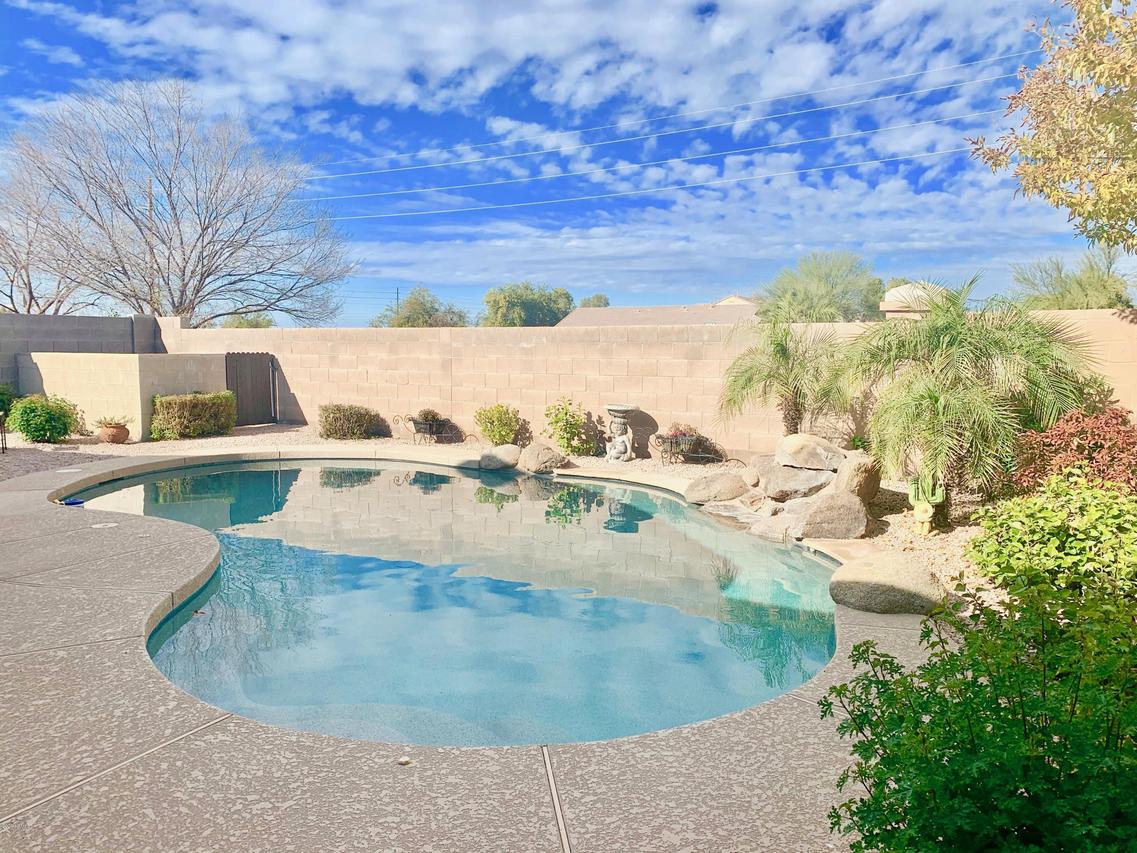 1184 W Desert Hollow Dr., San Tan Valley, AZ 85143