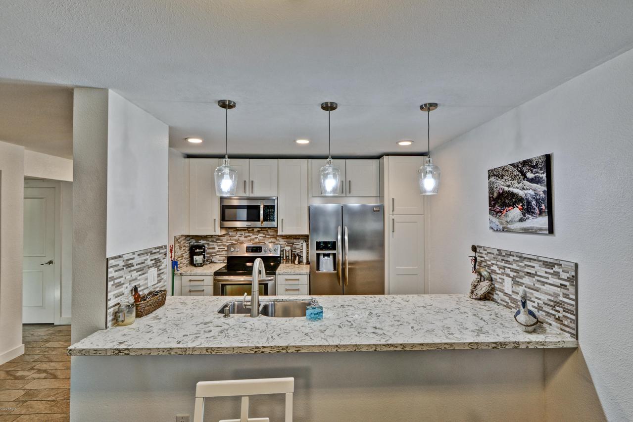 9250 W Morrow Dr., Peoria, AZ 85382