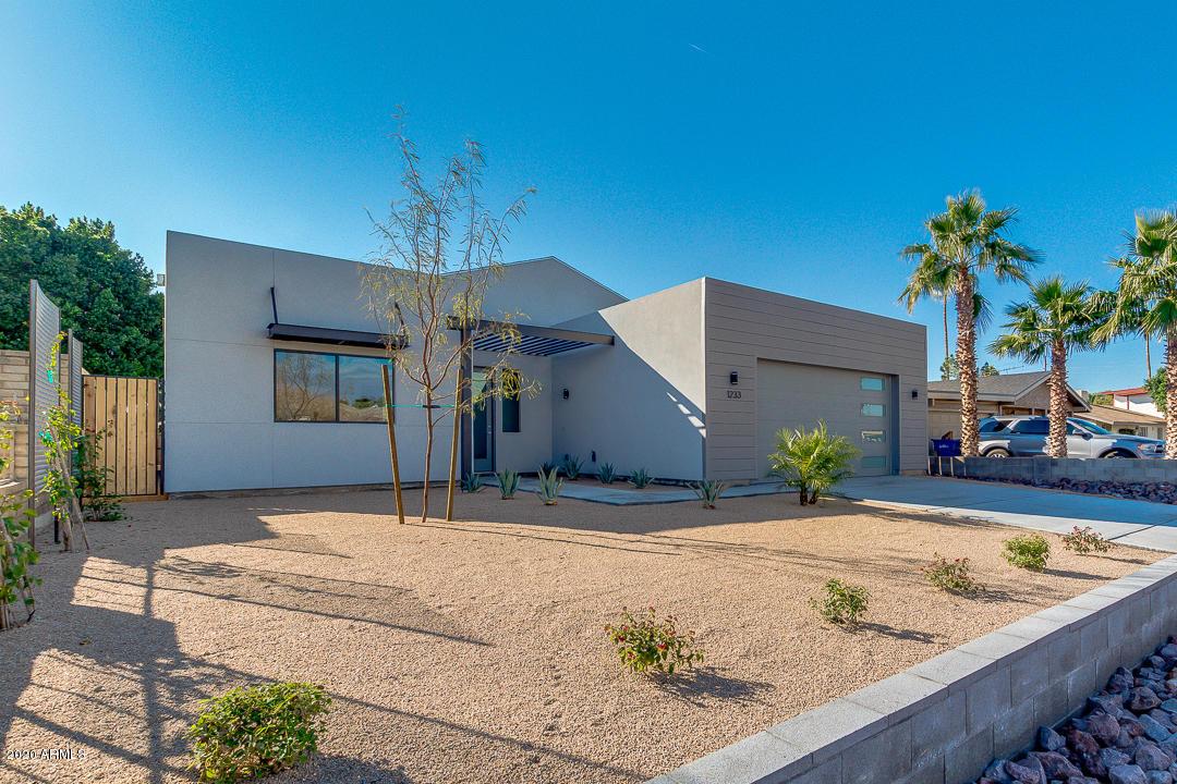 1233 E Desert Park Ln., Phoenix, AZ 85020