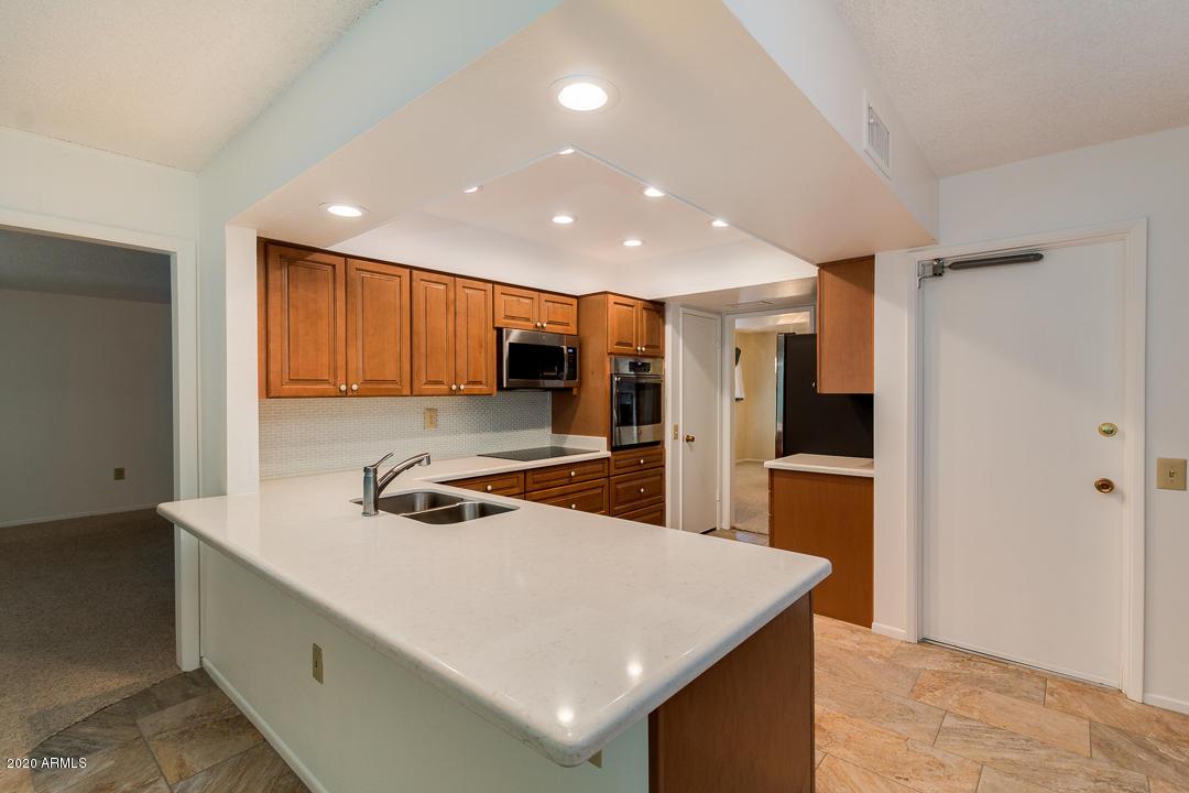 17652 N Del Webb Blvd., Sun City, AZ 85373