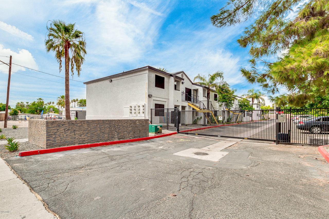 3208 E Flower St., Phoenix, AZ 85018