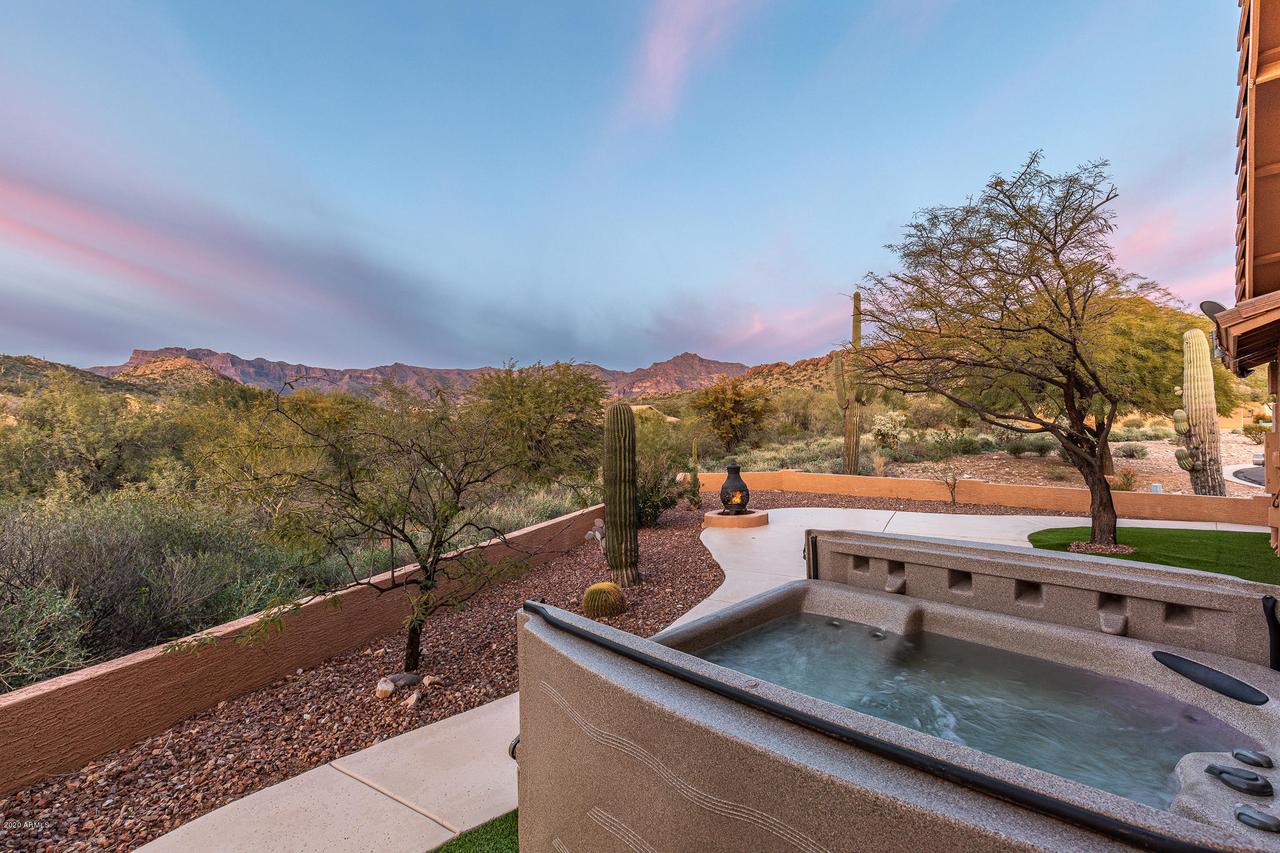 8724 E Sonoran Way, Gold Canyon, AZ 85118