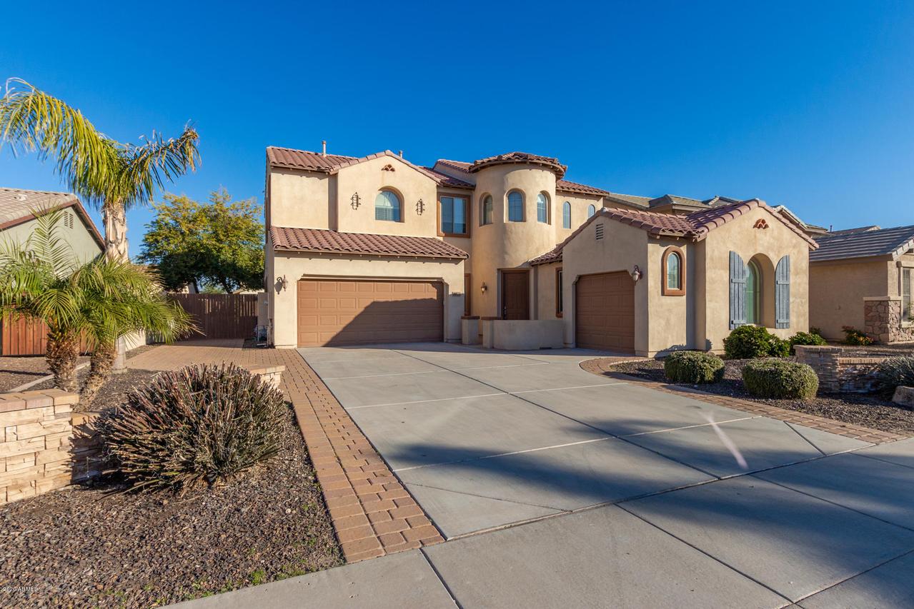 446 W Desert Broom Dr., Chandler, AZ 85248
