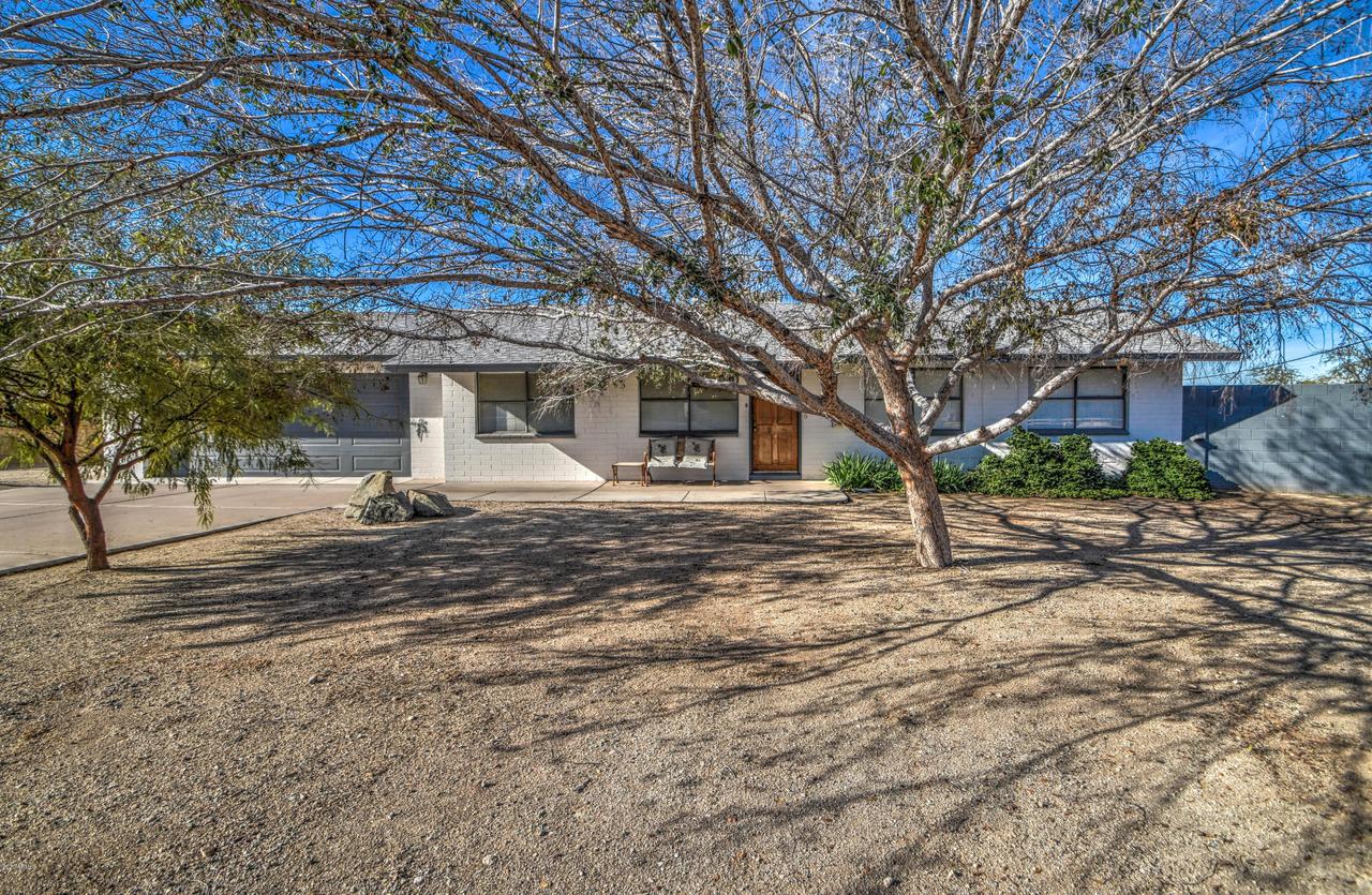 9206 S 10th Ave., Phoenix, AZ 85041