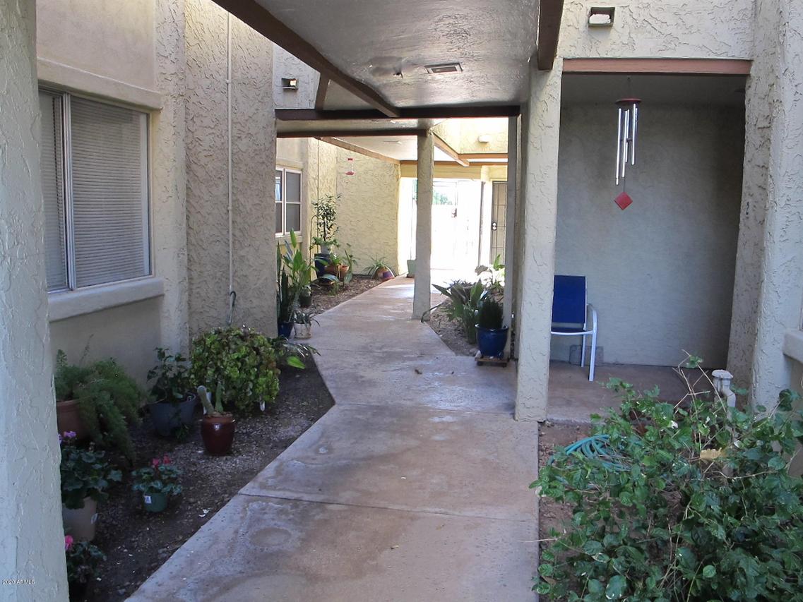 6943 E Earll Dr. #4, Scottsdale, AZ 85251