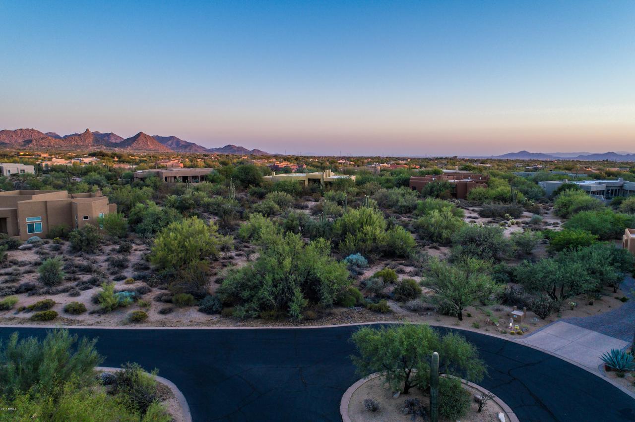 8300 E Dixileta Dr. #222, Scottsdale, AZ 85266