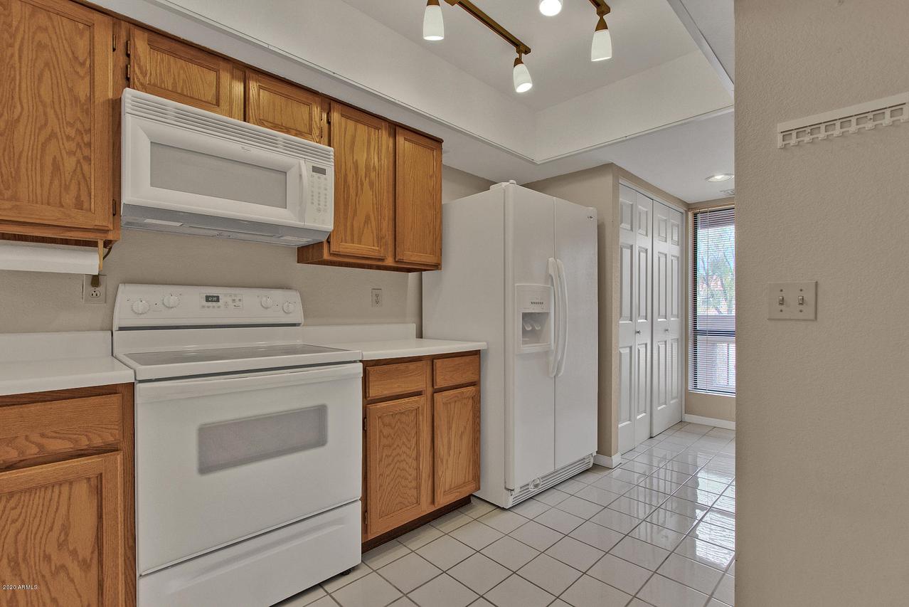 8651 E Royal Palm Rd. #216, Scottsdale, AZ 85258