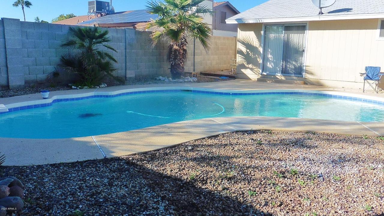 6213 W Zoe Ella Way, Glendale, AZ 85306