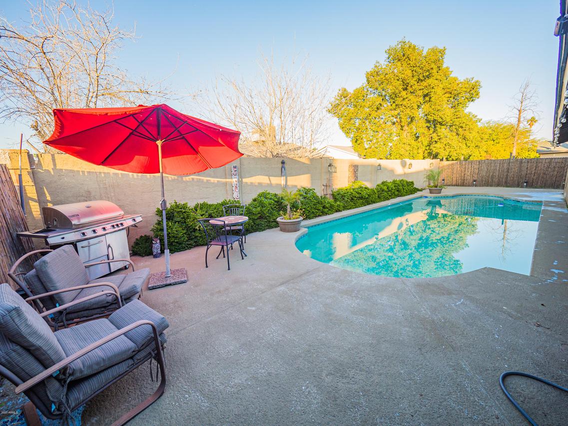 7010 W Medlock Dr., Glendale, AZ 85303