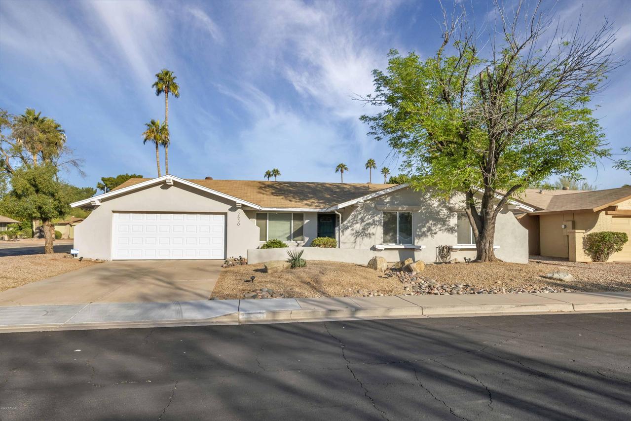 2530 W Obispo Cir., Mesa, AZ 85202