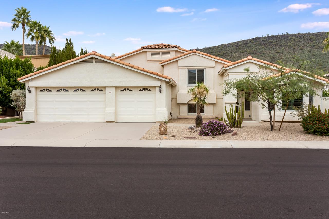 5510 W Arrowhead Lakes Dr., Glendale, AZ 85308