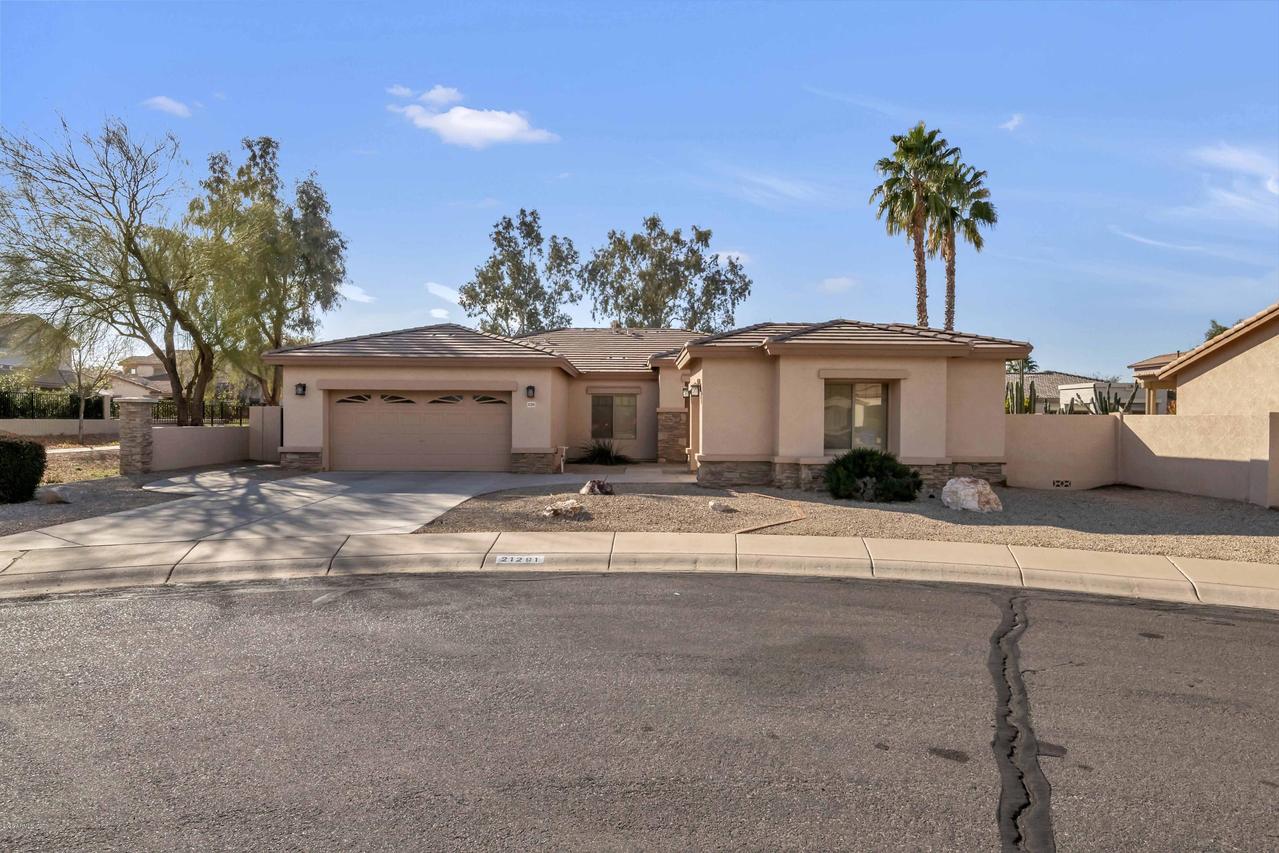 21291 E Twin Acres Dr., Queen Creek, AZ 85142