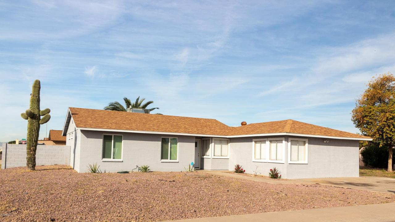 9702 N 56th Ln., Glendale, AZ 85302