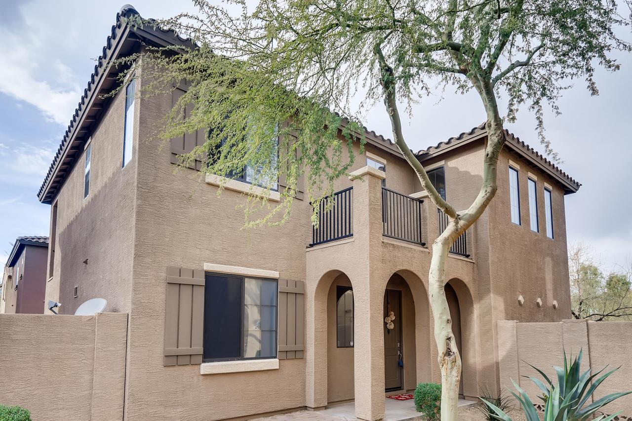 2410 W Jake Haven, Phoenix, AZ 85085