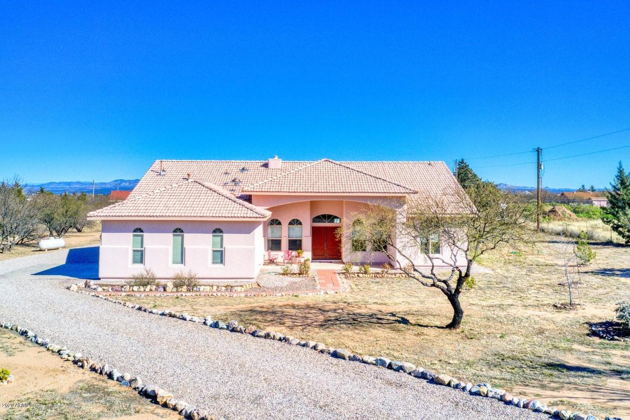 6625 S Jaxel Rd., Hereford, AZ 85615