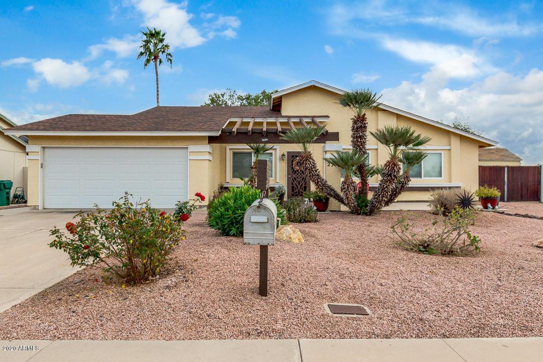 2303 E Flossmoor Cir., Mesa, AZ 85204