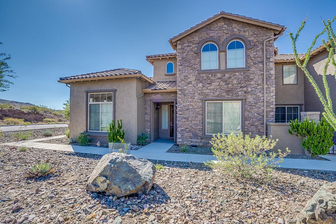 1945 W Desert Vista Tr. #72, Phoenix, AZ 85085